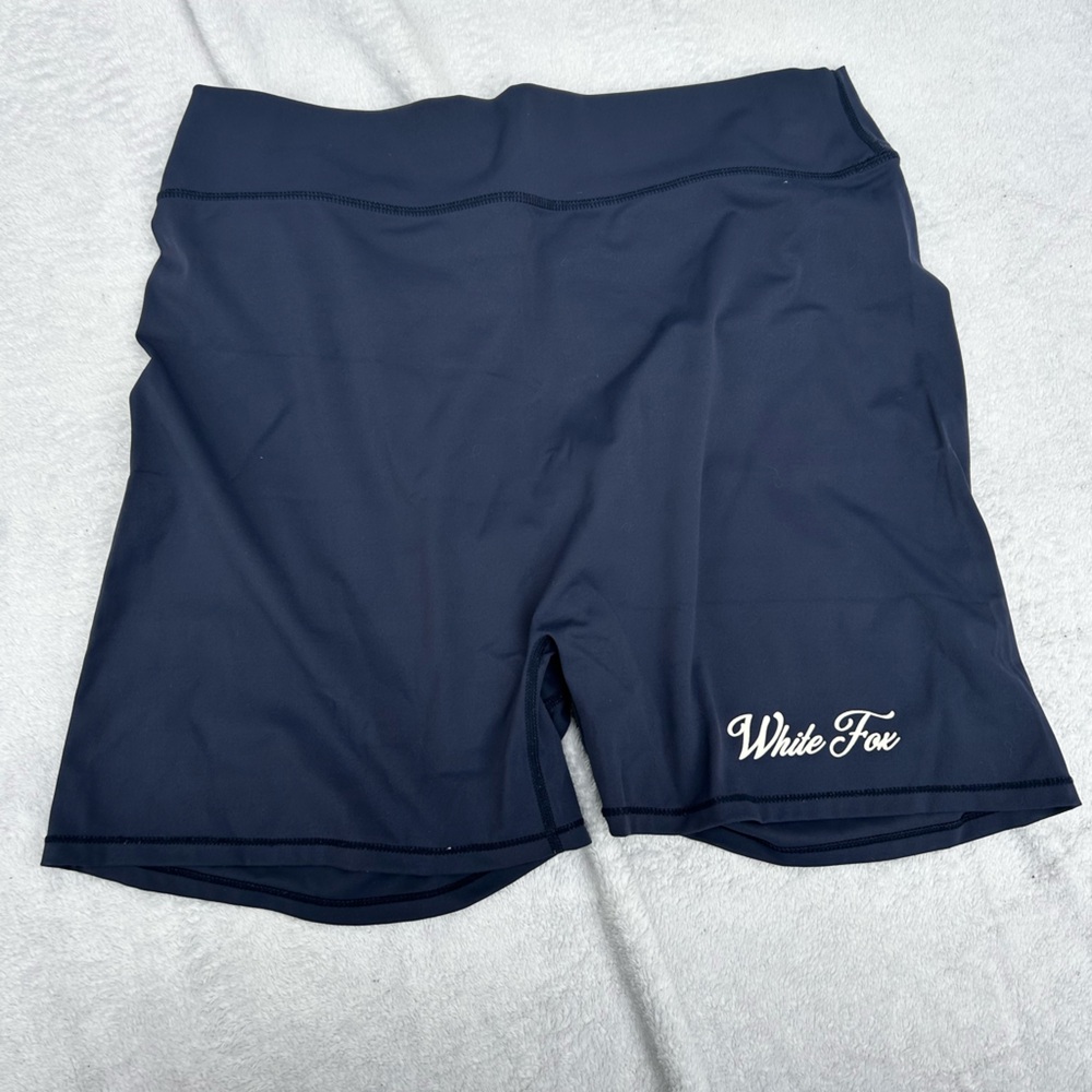 White Fox Navy women’s Biker Shorts Size XXL White Fox Logo
